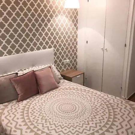 Acogedor Apartamento Con Jardin, Piscina Y Playa Daire Arenal d'en Castell