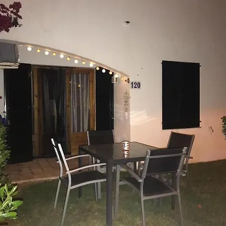 Acogedor Apartamento Con Jardin, Piscina Y Playa Arenal d'en Castell